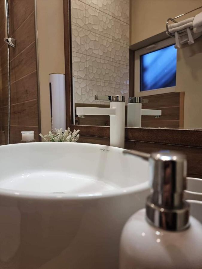 Laci Lak Premium Apartment オラデア エクステリア 写真