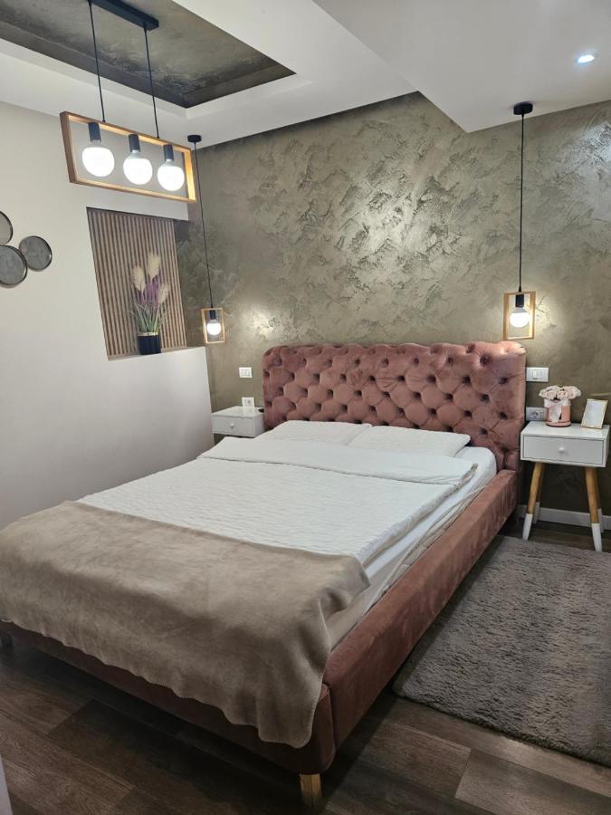 Laci Lak Premium Apartment オラデア エクステリア 写真